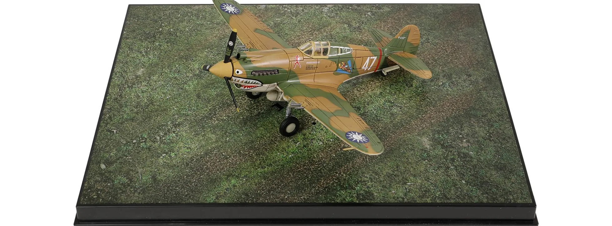 WALTERSONS FOV-812060C U.S. Curtiss P-40B HAWK 81A-2 | Flugzeugmodell 1:72