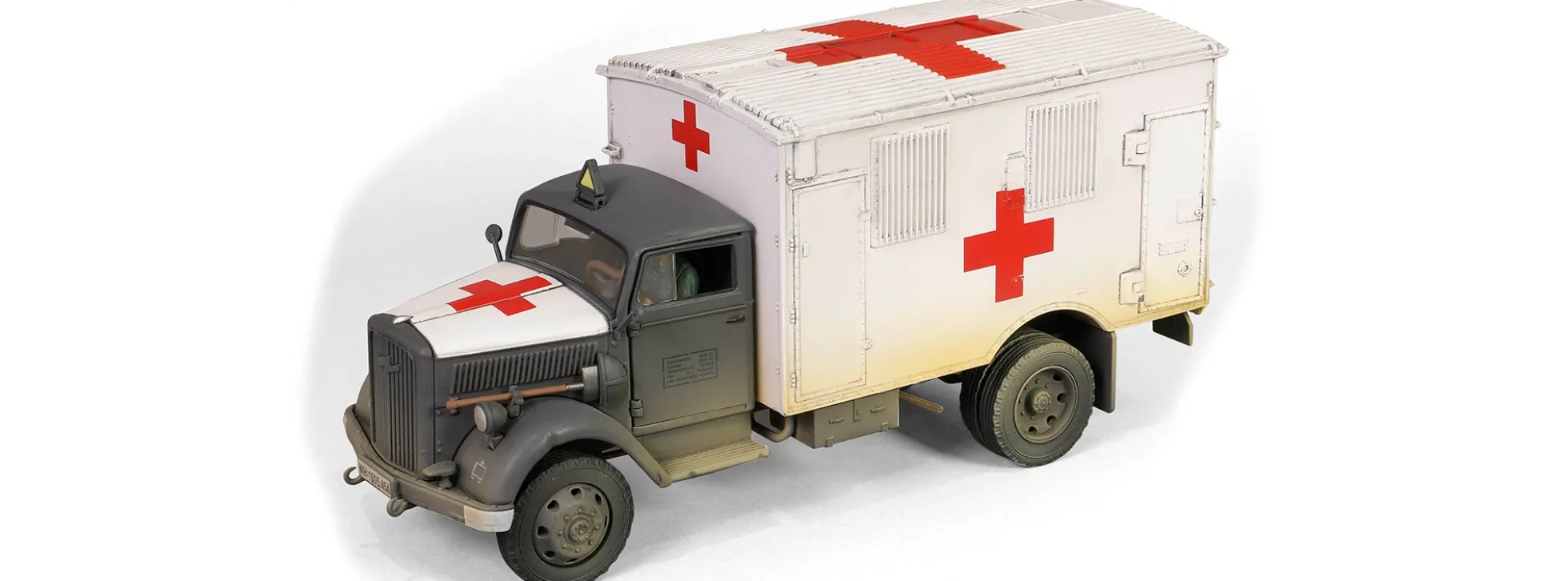 WALTERSONS 10062 Opel Blitz 6700 A-Typ Ambulanz | Blaulichtmodell 1:32
