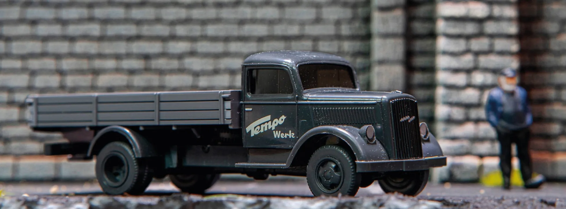 WIKING 084008 Opel Blitz Pritschen-Lkw Tempo Werk | LKW-Modell 1:87